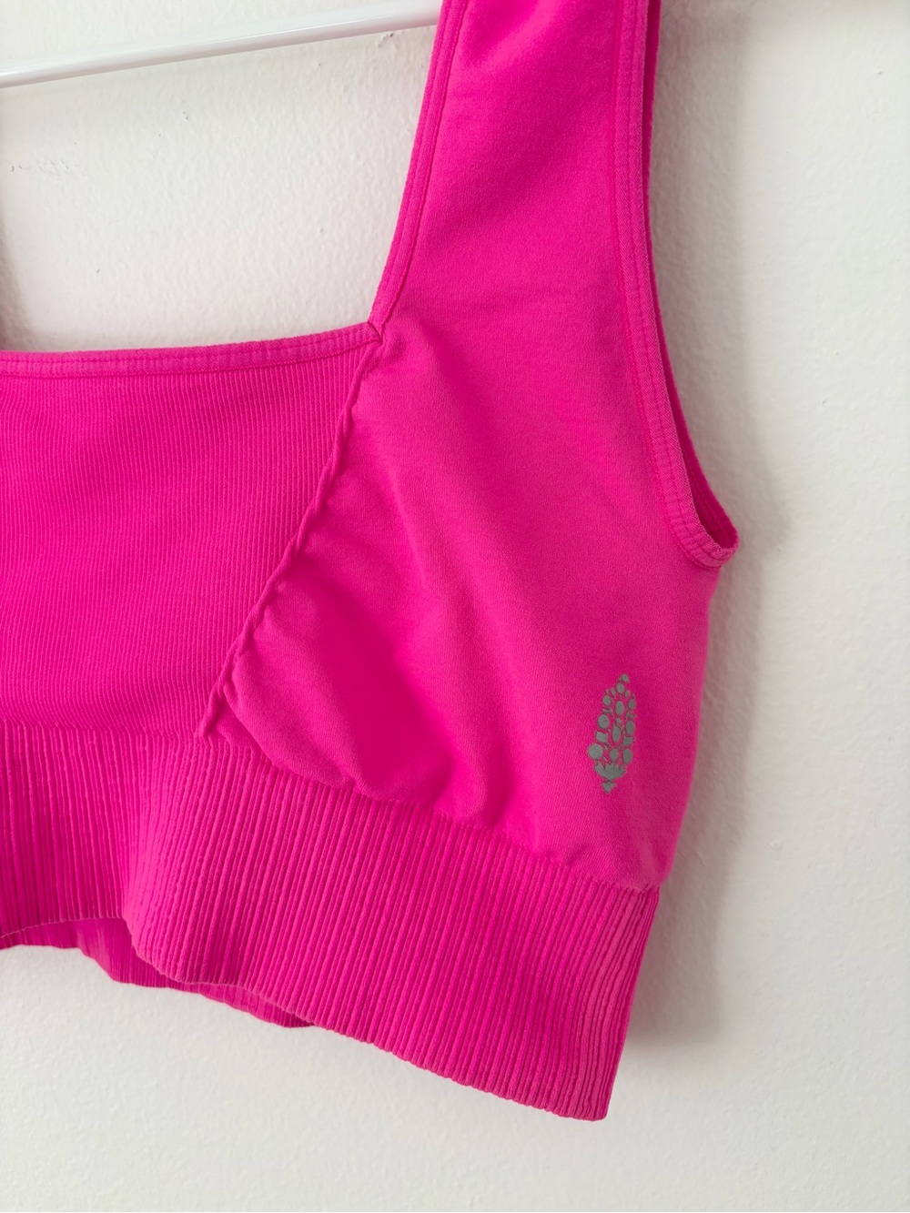 Free People Movement Hot Pink Good Karma Square Neck Sports Bra Size M/L - Picture 8 of 10